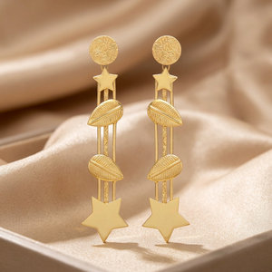 Boucles d'oreilles pendantes longues en laiton plaqué or 18 carats, motif étoile et feuille dorées mates, style botanique céleste, ethniques, pour mariage, femme et unisexe - Product Image 3