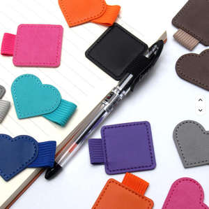 カスタムPuレザーペンスリーブカバー弾性バンドノートブック粘着ストラップラバークリップキーチェーンペンホルダークリップキーホルダー - Product Image 6