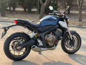 ใช้ฮอนด้า <span class=keywords><strong>CB650R</strong></span> E-CLUTCH <span class=keywords><strong>NEO</strong></span> Sports Café มอเตอร์ไซค์สตรีทไบค์ในสายนีโอสปอร์ตคาเฟ่ - Product Image 5