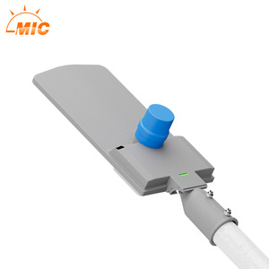 Farola LED con Fotocélula, de Aluminio Fundido a Presión, IP66, para Iluminación de Carreteras, Avenidas, Autopistas y Estacionamientos - Product Image 1
