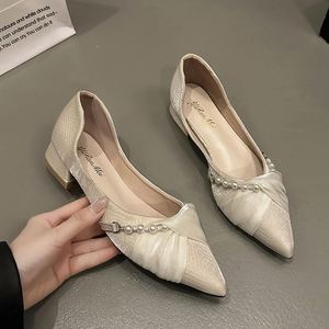 Black <b>Pointed</b> <b>Toe</b> <b>Flat</b> Shoes Women Soft Sole Loafers Style Shallow Mouth Casual <b>Flats</b> - Product Image 1