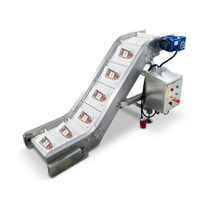 Convoyeur à courroie incurvée inclinée à vitesse et hauteur réglables Gloex, système modulaire PVC/PU pour les lignes d'emballage et alimentaires