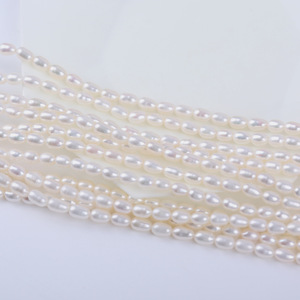 Perlas Sueltas de Agua Dulce Naturales Grises de 4-5 mm con Orificio Horizontal Doble Cara para Joyería, Material para Collares - Product Image 4