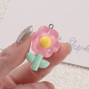Colgante de resina con diseño de flor, tulipán y girasol de dibujos animados, accesorio de llavero DIY hecho a mano, venta al por mayor - Product Image 4