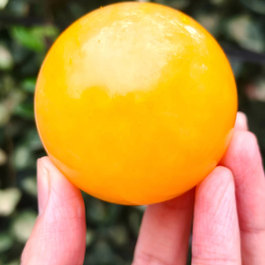 Esfera de Cristal de Naranja Natural al por Mayor - Superficie Lisa y Brillante, Bola Decorativa de Piedra para el Hogar, Oficina, Acuario y Decoración de Fiestas - Product Image 2