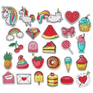 Kit de Atrapasoles Divertidos para Ventanas con Diseño Personalizado de Gemas y Piedras, Plástico ABS, para Niños y Adultos, 4.5 Pulgadas - Product Image 5