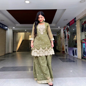 Ensemble Palazzo en Soie Satinée Brodé pour Femme, Salwar Kameez Moderne Longueur Genou, Tenue de Mariage et de Fête - Product Image 1