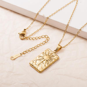 Collana personalizzata in acciaio inossidabile placcatura in oro Non appannato alla moda catena a maglie zircone principale numero croce fiore - Product Image 5