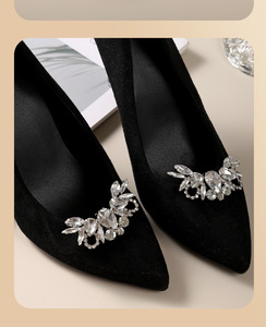 Clip <span class=keywords><strong>de</strong></span> Zapato Extraíble con Diamantes <span class=keywords><strong>de</strong></span> Imitación, Accesorio <span class=keywords><strong>de</strong></span> Hebilla <span class=keywords><strong>de</strong></span> Metal <span class=keywords><strong>de</strong></span> Cristal Decorativo <span class=keywords><strong>para</strong></span> Boda, Joyería Nupcial, <span class=keywords><strong>Clips</strong></span> <span class=keywords><strong>para</strong></span> <span class=keywords><strong>Zapatos</strong></span> - Product Image 4