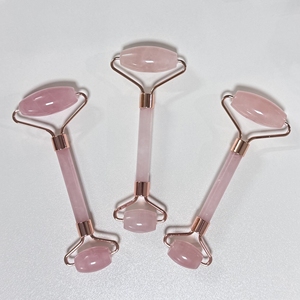 Rouleau de jade en quartz rose de luxe de haute qualité pour le lifting du visage - Product Image 6