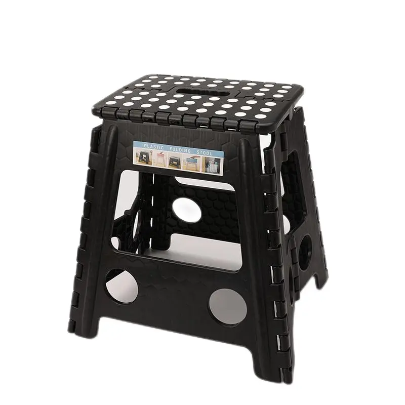 Travel Garden Low Square Eco-friendly Folding Stool retrátil de Manufactory