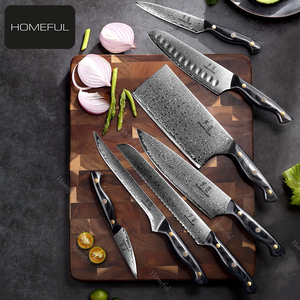 Ensemble de couteaux de chef en acier damas VG10 de haute qualité avec couteaux de cuisine à manche en bois noir - Product Image 1