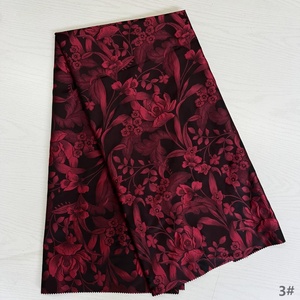 Tessuto Broccato Jacquard a Doppia Faccia Personalizzato, Alta Qualità, 100% Poliestere, 134gsm, Larghezza 65/<span class=keywords><strong>66</strong></span> Pollici, per Abiti da Sposa Jiangsu - Product Image 3