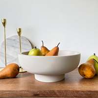 Bol de fruits décoratif en résine de vente chaude du fabricant Design gris simple haut de gamme pour un usage domestique