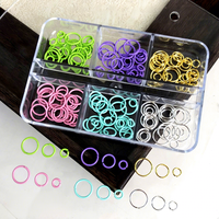 Boîte à 6 compartiments perforée pour accessoires de nail art circulaires, anneaux circulaires colorés, rivets métalliques, décorations DIY pour ongles en diamant