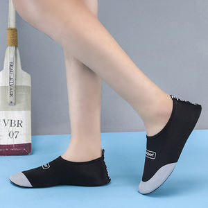 Легкие унисекс кроссовки для зала с мягкой подошвой из ТПР для занятий спортом — лето/осень - Product Image 4