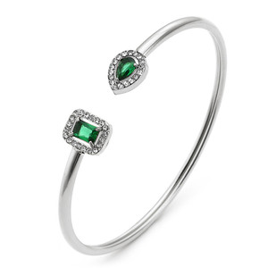 Brazaletes Personalizables de Acero Inoxidable Chapados en Oro Vintage de 18K con Piedras de Circonio, Brazalete Abierto Impermeable, Joyería Unisex para Regalo - Product Image 5