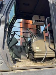 Excavatrice hydraulique Hitachi ZX330 d'occasion pas chère, godet de 1,5 m, poids opérationnel de 33 tonnes, moteur, boîte de vitesses, pompe, PLC, haute qualité, à vendre - Product Image 5