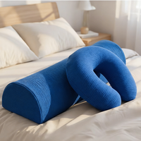 2 Coussins de Voyage en Mousse à Mémoire de Forme et Polyester Tricoté pour Appui-tête, Repose-jambes et Confort des Chevilles/Pieds, Amovibles, pour Avion, Train, Hôtel