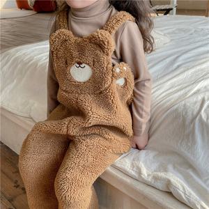 Unisex Teddy Fleece Baby Bib Pants Oso de dibujos animados bordado Teddy Fleece Overoles <span class=keywords><strong>para</strong></span> bebé - Product Image 5