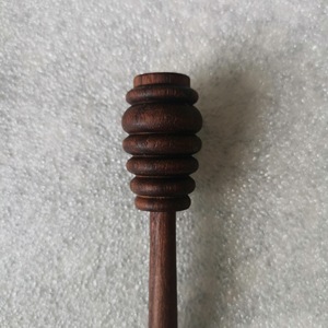 Cuillère à miel artisanale en bois de noyer noir, écologique, style américain, logo gravé au laser sur mesure - Product Image 6