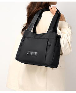 กระเป๋าสะพายข้างดีไซน์ใหม่ทันสมัย คุณภาพสูง ทำจากไนลอน กระเป๋าสะพายไหล่ลำลอง กระเป๋าถือหรูหราสำหรับผู้หญิง - Product Image 6