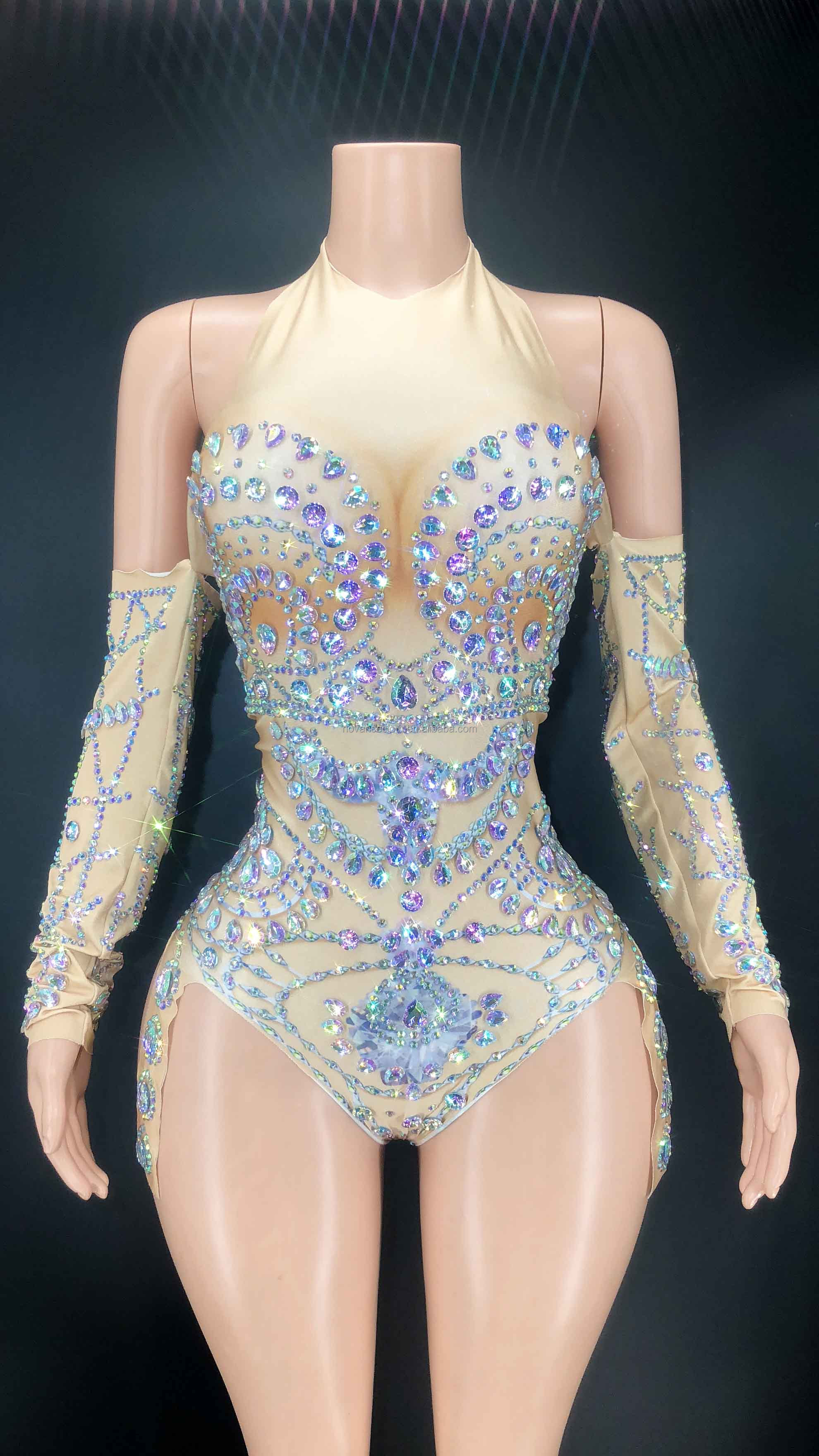 nude