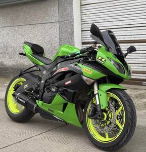 Motocicletas Usadas Kawasaki, Motocicletas de Carreras de Tamaño Mediano - Product Image 4