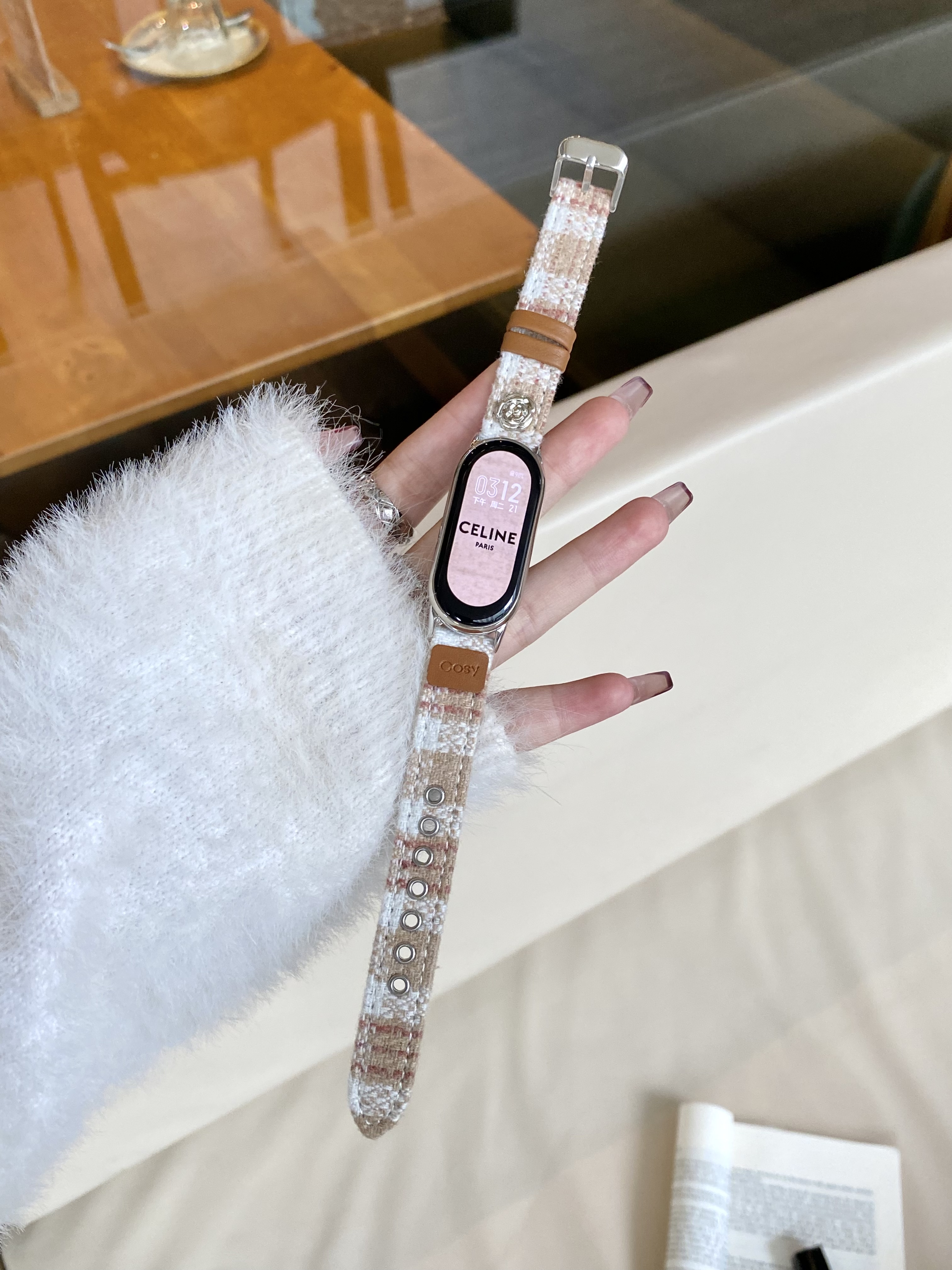 Khaki Checkered Pattern