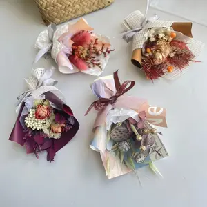 Vente en gros et à chaud mini bouquet de fleurs séchées petites fleurs préservées bricolage pour la décoration de coffret cadeau de mariage