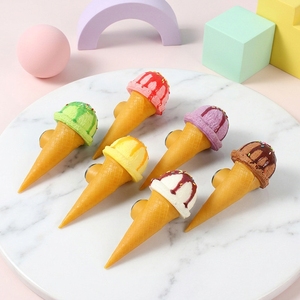 Adornos Modernos Minimalistas y Lindos de Imitación de Bolas de Helado para Refrigerador, Decoración de PU Suave en Colores Arcoíris - Product Image 1