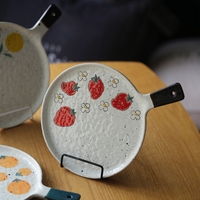 Assiette plate fruitée en céramique de style mignon avec poignée vaisselle à motif de dessin animé mignon imprimé personnalisé assiette en céramique irrégulière