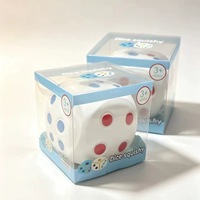 Jouet en peluche géant en forme de dés, très populaire, avec boîte de présentation colorée et balle géante à presser, utilisé pour soulager le stress