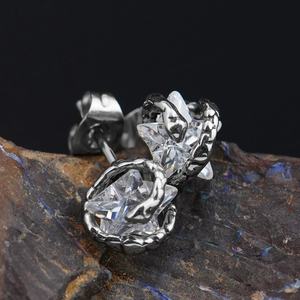 Pendientes de tuerca de cristal con estrella de cinco puntas elegantes, de acero inoxidable de alta calidad, modernos y lindos, con diseño de serpiente, a la moda - Product Image 2
