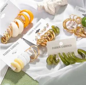 Conjunto de pendientes de aro con perlas circulares acrílicas para mujer, aretes grandes dorados geométricos a la moda, regalo de joyería para fiesta