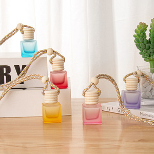 Vente chaude 8ml Carré Givré Coloré Bouteille De Parfum De Voiture Forme Plate avec Caps En Bois Cordes Suspendus Bouteilles De Parfum En Verre De Voiture - Product Image 4