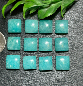 Hermosos Cabujones Planos de Amazonita Natural, Tamaños de 3mm a 30mm, Efecto Ojo de Gato, Corte a Máquina de Alta Tecnología, Gema de la Marca AMARA - Product Image 1