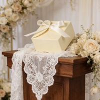 Boîtes cadeaux carrées personnalisées à motifs floraux pour mariages et anniversaires : boîtes cadeaux en papier kraft avec rubans