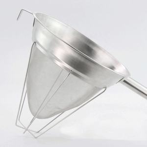 Filtre conique commercial de 8/10/12 pouces, entonnoir <span class=keywords><strong>chinois</strong></span>, <span class=keywords><strong>passoire</strong></span> en métal à mailles fines, <span class=keywords><strong>passoire</strong></span> en acier inoxydable avec un crochet - Product Image 2