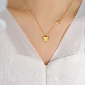 สร้อยคอชุบทองคำแท้แบบโชคเกอร์ ดีไซน์จี้รูปหัวใจคู่ ยอดนิยม - Product Image 4