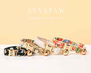 Cadeau personnalisé elle, laisse de cloche de fleur personnalisée pour la maman d'animal familier, identification gravée de collier de chat de mode - Product Image 1