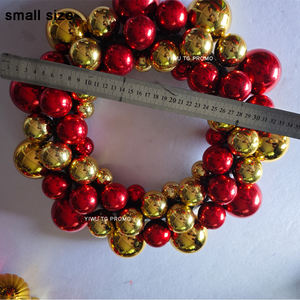 35cm 크리스마스 공 화환 화환 장식품 나무 공 장식 휴일 파티 정문 교수형 장식 골드 레드 - Product Image 4