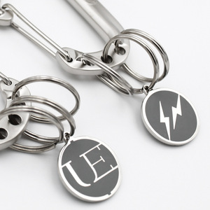 Moschettone in Acciaio al Carbonio di Alta Qualità con Finitura Liscia per Alpinismo e Attività Sportive all'Aperto con Anello Portachiavi - Product Image 3