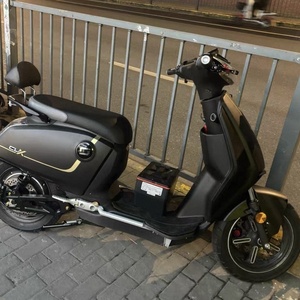 Moped électrique en alliage d'aluminium haute performance, design confortable, <span class=keywords><strong>Super</strong></span> <span class=keywords><strong>Soco</strong></span> CUX, autonomie de 100 km, idéal pour la ville moderne et le quotidien. - Product Image 4