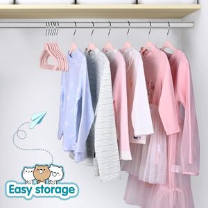 <span class=keywords><strong>Perchas</strong></span> <span class=keywords><strong>de</strong></span> <span class=keywords><strong>Terciopelo</strong></span> <span class=keywords><strong>de</strong></span> Lujo CHARISMA para Trajes, Delgadas, Antideslizantes, <span class=keywords><strong>de</strong></span> Velour Premium con Gancho Galvanizado para Uso en Armarios - Product Image 2