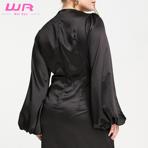Abito Lungo Elegante di Alta Qualità, Vestito <span class=keywords><strong>da</strong></span> Sera Personalizzato con Maniche Lunghe e Scollo a V in Seta Satinata Nera, <span class=keywords><strong>Taglie</strong></span> Plus per <span class=keywords><strong>Donna</strong></span> - Product Image 5