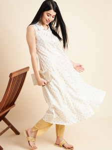 Ensemble Kurta et pantalon en soie pure, tenue ethnique indienne traditionnelle pour femme, coupe trapèze, idéal pour l'été, avec broderie florale, prix de gros - Product Image 2