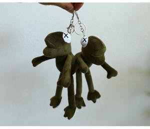 Peluche a forma di rana a gambe lunghe, ciondolo per borsa e portachiavi, giocattolo in cotone PP corto per macchine a griffa e a tema - Product Image 6