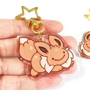 Llavero de abalorios acrílicos de resina epoxi con purpurina de Anime doble de diseño personalizado de alta calidad - Product Image 3