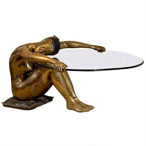 Sculpture de fille <span class=keywords><strong>nue</strong></span> en bronze coulé grandeur nature, table basse - Product Image 4